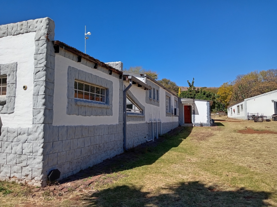 11 Bedroom Property for Sale in De Wildt North West